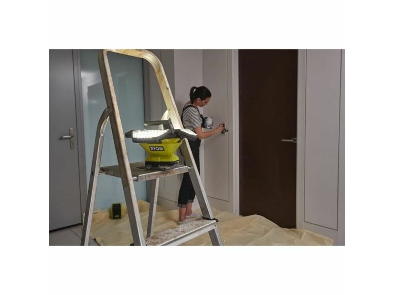 LED spotlight Ryobi 360° 500 lm Зелен Сив NaN –  BB Фенерчета за работни зони