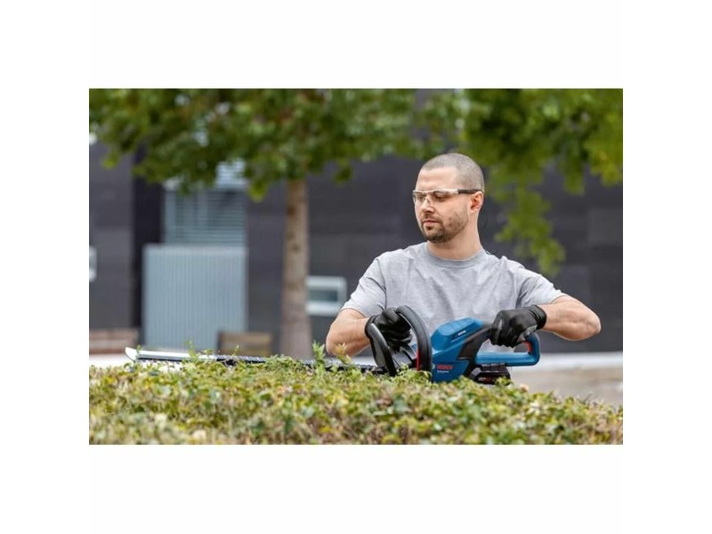 Тример за жив плет BOSCH 06008C9500 18 V NaN от | techMAG.bg Тример за жив плет BOSCH 06008C9500 18 V NaN – BB Тример за жив плет