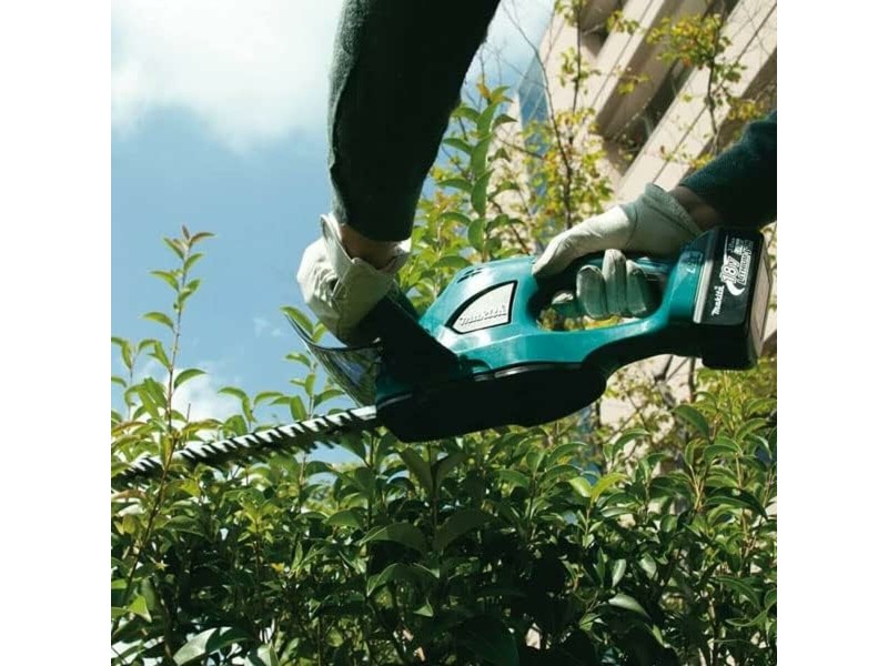 Тример за жив плет Makita UH004GD201 40 V NaN –  BB Тример за жив плет