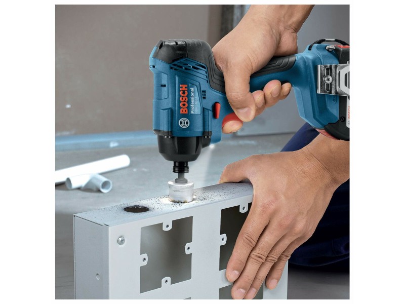 Електрическа отвертка BOSCH GDR 18V-160 Professional 36 W NaN –  BB Отвертки