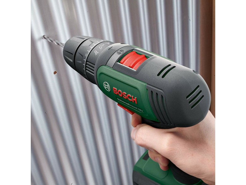 Стрелкаща бормашина BOSCH UniversalImpact 18 18 V 34 Nm NaN –  BB Ударна бормашина