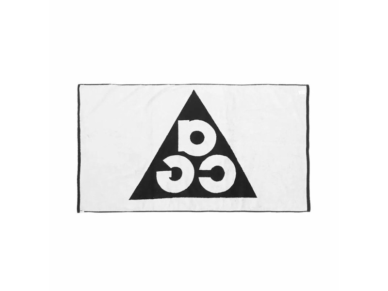 Спортна кърпа Nike ACG Бял Черен 145 x 80 cm NaN –  BB Спортни кърпи