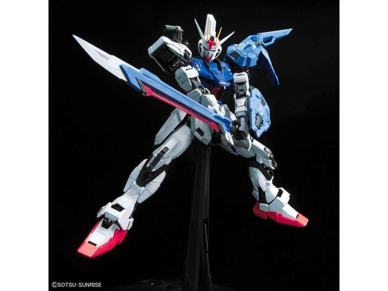 Колекционна фигура Bandai PG 1/60 PERFECT STRIKE GUNDAM NaN –  BB Реплики на филми и телевизии и мърчандайзинг