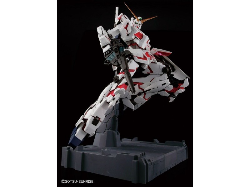 Фигурки на Герои Bandai PG 1/60 UNICORN GUNDAM Анимация и аниме NaN –  BB Кукли и екшън фигури