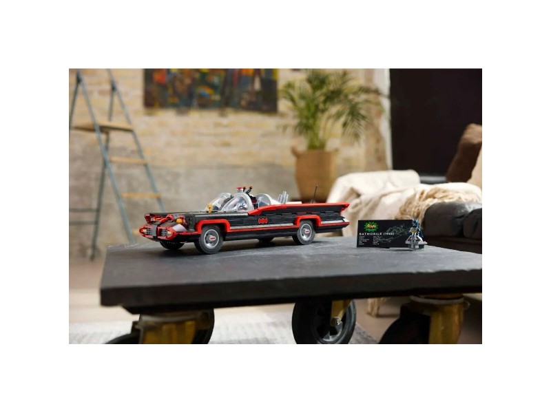 Строителна Игра Lego BATMAN 76328 The Classic TV Series Batmobile 1822 Части NaN –  BB Изграждане на игри