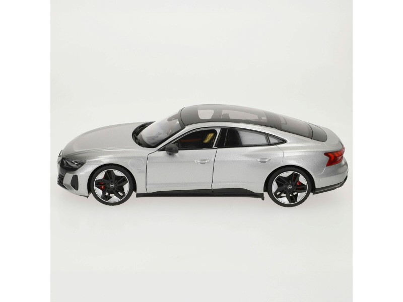 Кола Bburago GT-Audi RS E-TRON GT 2022 1:18 NaN –  BB Автомобили и състезателни коли