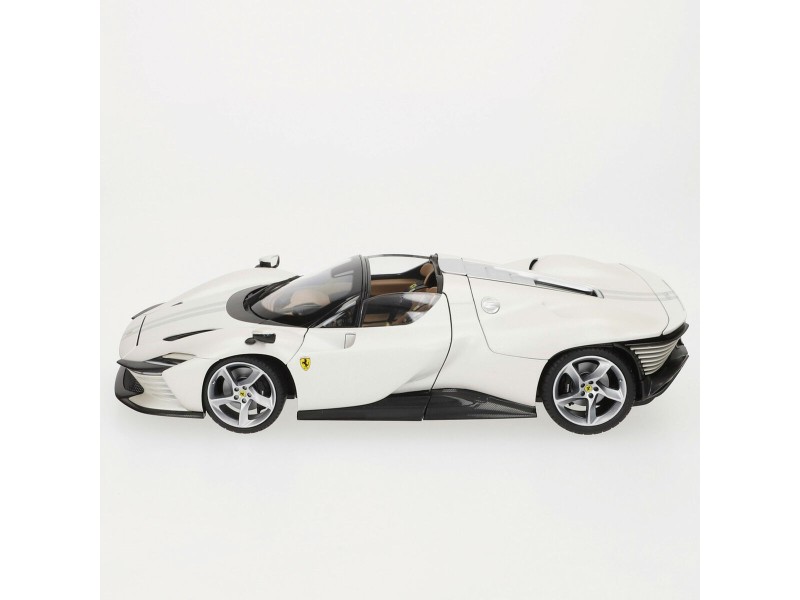 Кола Bburago Ferrari Daytona SP 1:18 NaN –  BB Автомобили и състезателни коли