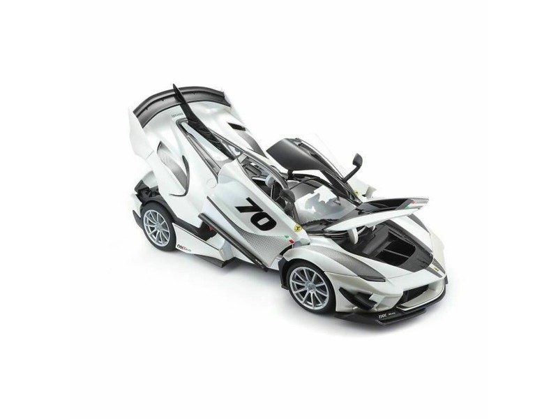 Кола Bburago Ferrari FXX K-EVO #70 PE 1:18 NaN –  BB Автомобили и състезателни коли