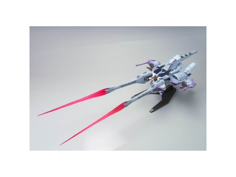 Фигурки на Герои Bandai METEOR UNIT + FREEDOM GUNDAM NaN –  BB Кукли и екшън фигури