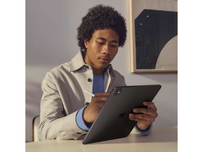 Таблет Apple iPad Pro 13 13 8 GB RAM 256 GB Стомана NaN –  BB Таблети