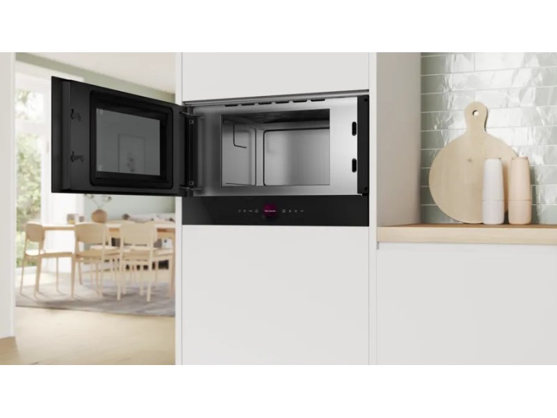 Bosch Serie 8 BFL7221B1 microwave Built-in Solo microwave 21 L 900 W Black