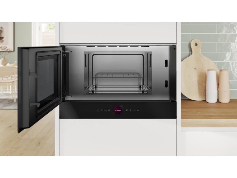 Bosch Serie 8 BER7321B1 microwave Black Solo microwave Built-in 21 L 900 W