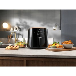 Electrolux EAF5B Single 5 L Stand-alone 1500 W Hot air fryer Black