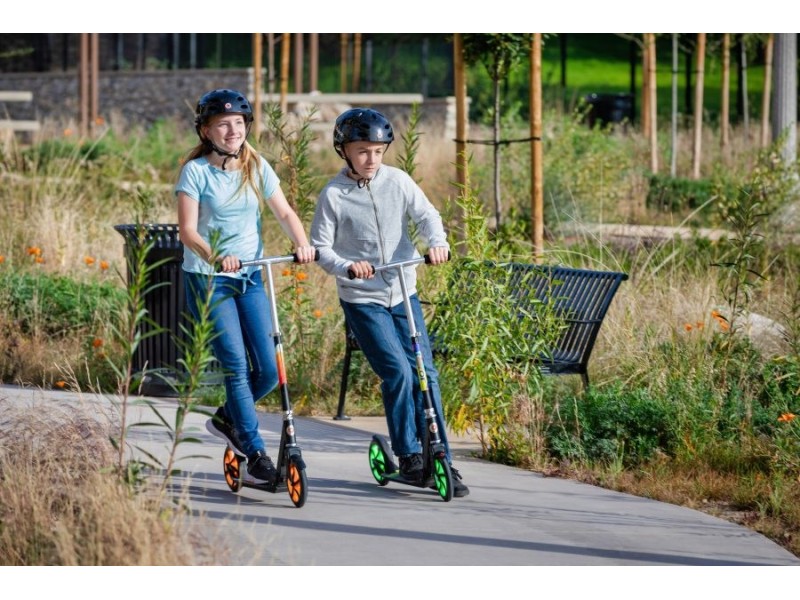 Razor A5 Lux Light-Up Kids Classic scooter Green, Multicolour