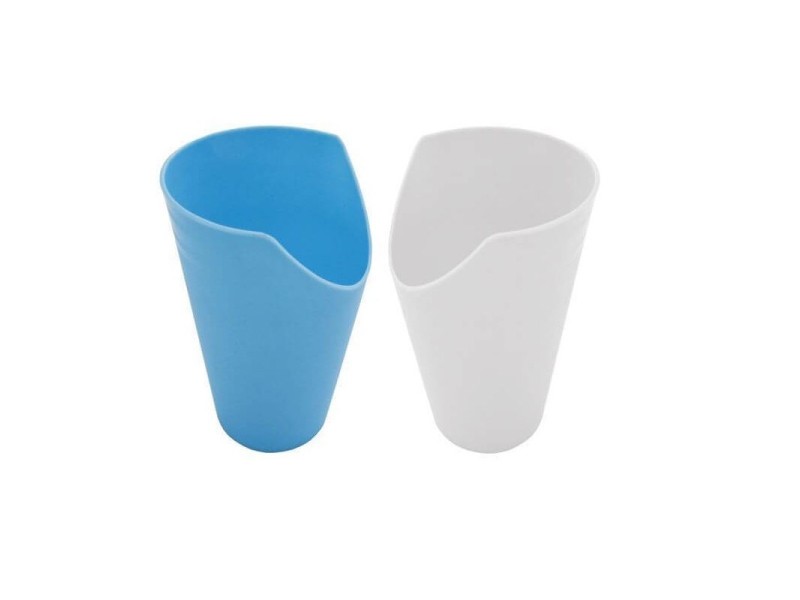 Mug with a cut-out