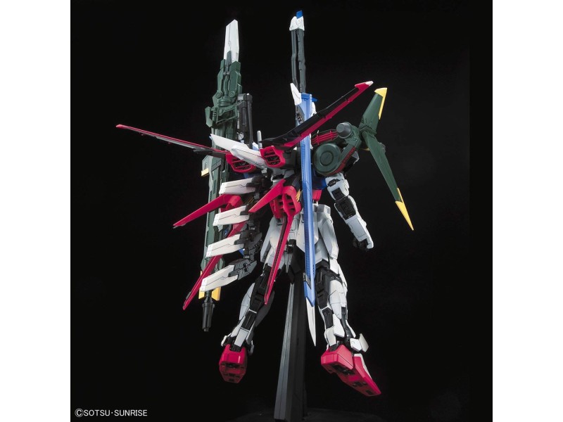 Figurka kolekcjonerska Bandai PG 1/60 PERFECT STRIKE GUNDAM