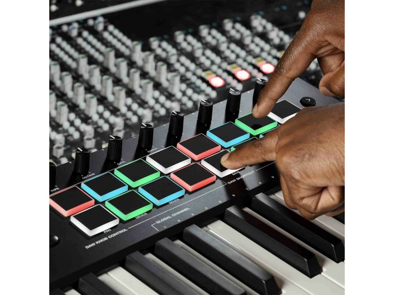 M-AUDIO Oxygen Pro 49 MIDI keyboard 49 keys USB