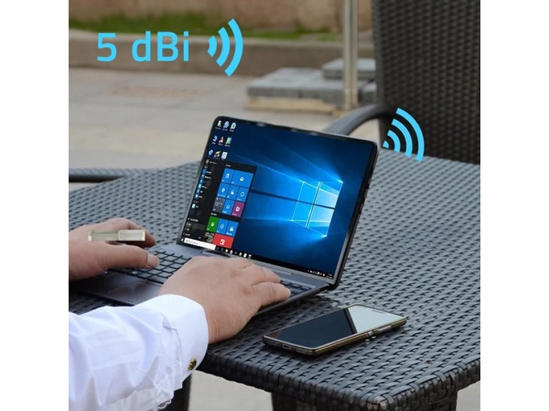 Qoltec 57044 4G LTE DUAL antenna | 5dBi | omnidirectional | outdoor Qoltec 57044 4G LTE DUAL antenna | 5dBi | omnidirectional | outdoor