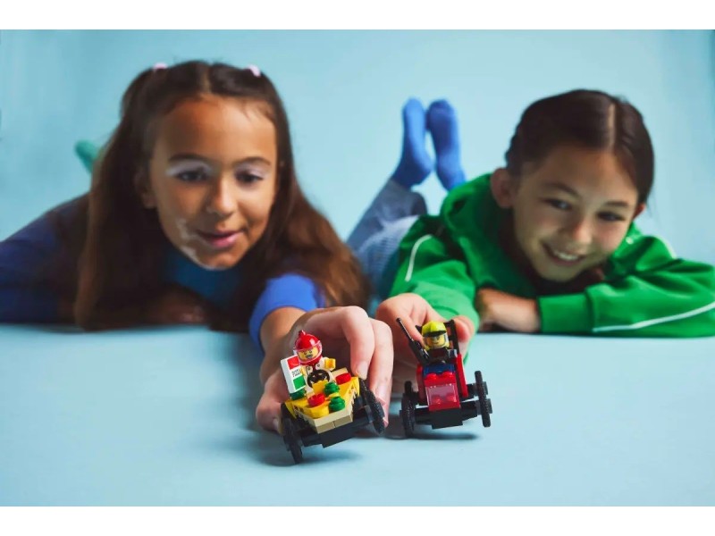 LEGO CITY 60458 Pizza vs. Fire Truck