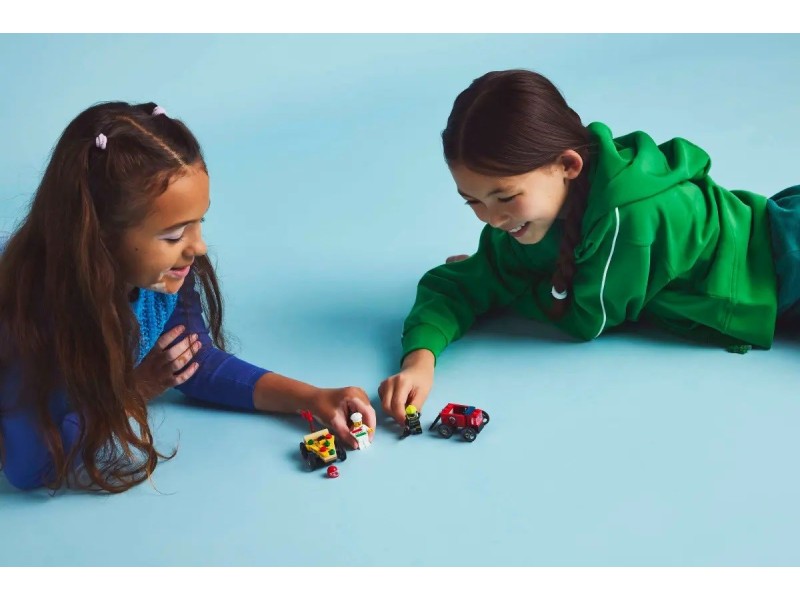 LEGO CITY 60458 Pizza vs. Fire Truck