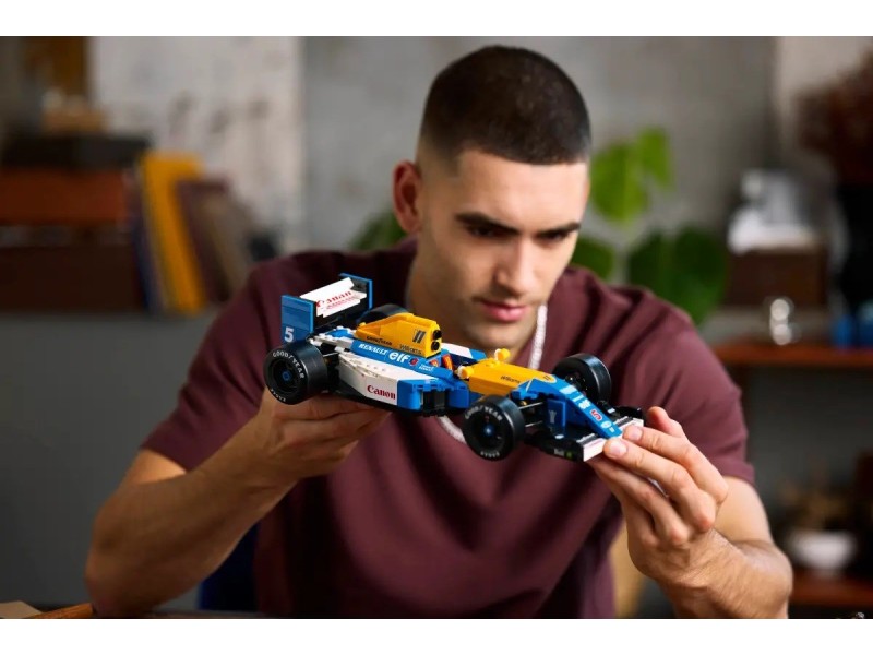 LEGO ICONS 10353 Williams Racing FW14B & Nigel Mansell