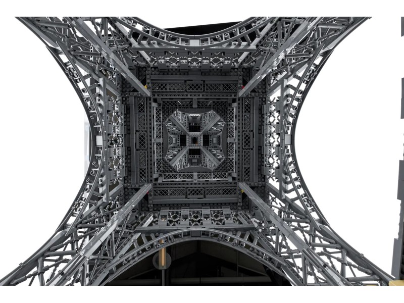 LEGO ICONS 10307 Eiffel Tower