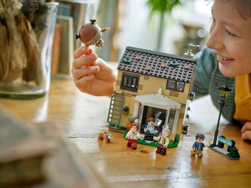 LEGO HARRY POTTER 76451 Privet Drive: Aunt Marge's Visit