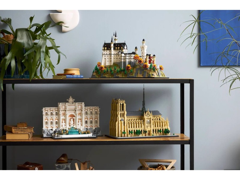 LEGO ARCHITECTURE 21063 Neuschwanstein Castle