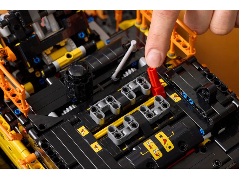 LEGO TECHNIC 42215 Volvo EC500 Hybrid Excavator