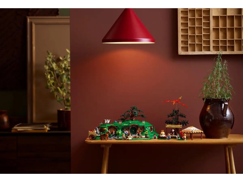 LEGO ICONS 10354 The Lord of the Rings: Shire