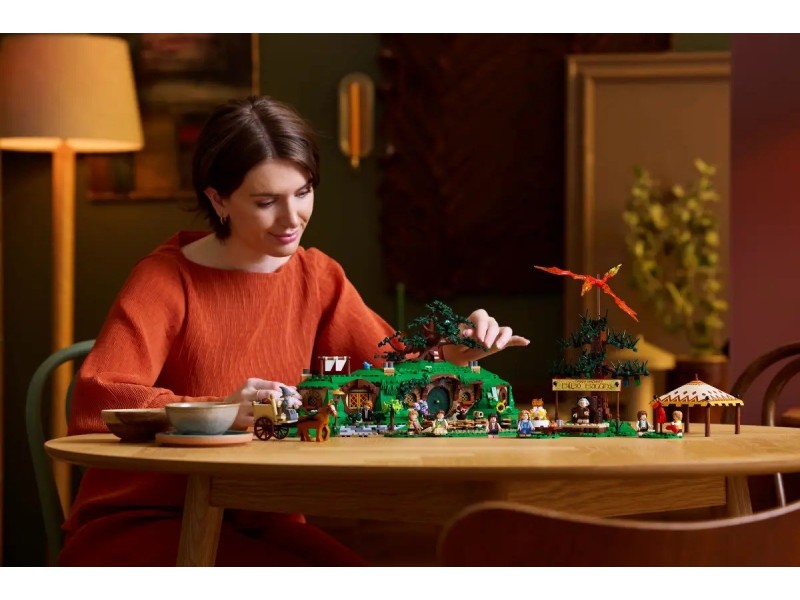 LEGO ICONS 10354 The Lord of the Rings: Shire
