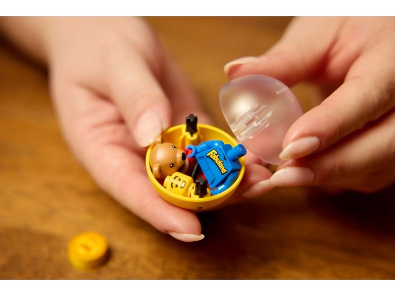 LEGO IDEAS 21358 Minifigure Vending Machine