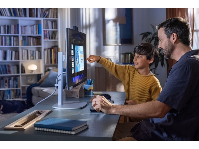 HP EliteStudio 8 AiO G1i Ultra 5 235 23.8 HP EliteStudio 8 AiO G1i Ultra 5 235 23.8