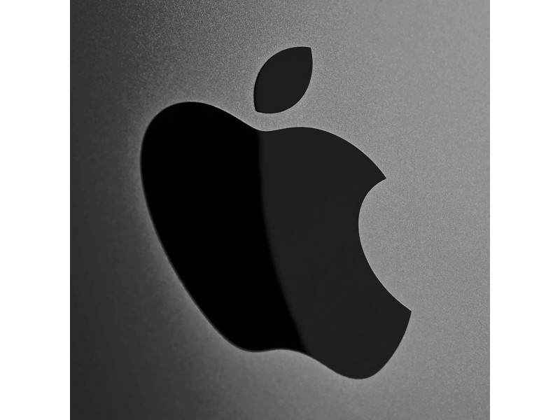 Apple MacBook Pro 16-inch : M4 Max chip with 14‑core CPU and 32‑core GPU, 36GB, 1TB SSD - Space Black