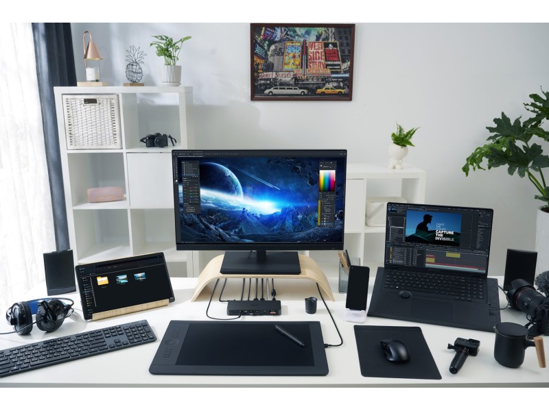 ASUS DC500 Triple 4K Thunderbolt 4 Dock