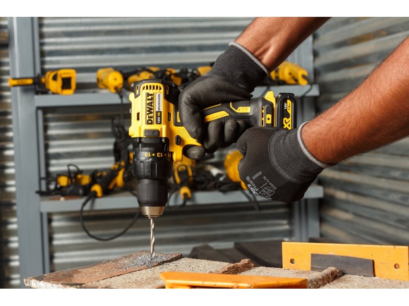 DEWALT DCD777D2T 18V drill/driver