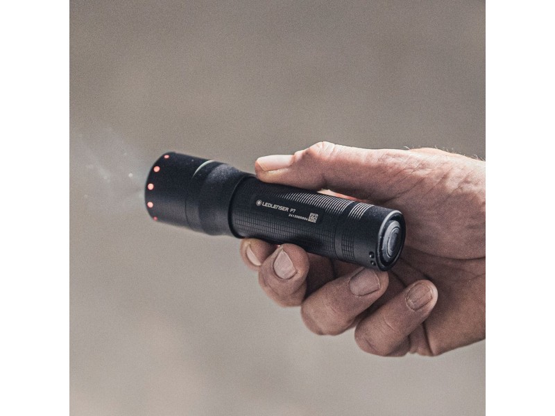 Ledlenser P7 Black Hand flashlight LED