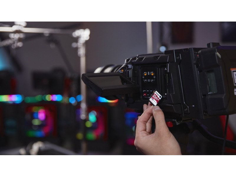 Kingston Technology 256GB Canvas React Plus SDXC UHS-II 300R/260W U3 V90 for Full HD/4K/8K