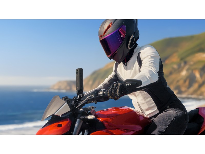 Insta360 X4 action sports camera 72 MP 8K Ultra HD CMOS 25.4 / 2 mm (1 / 2 Insta360 X4 action sports camera 72 MP 8K Ultra HD CMOS 25.4 / 2 mm (1 / 2