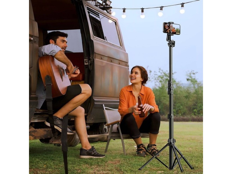 Ugreen selfie stick with stand and remote control LP680 1.8m (black)